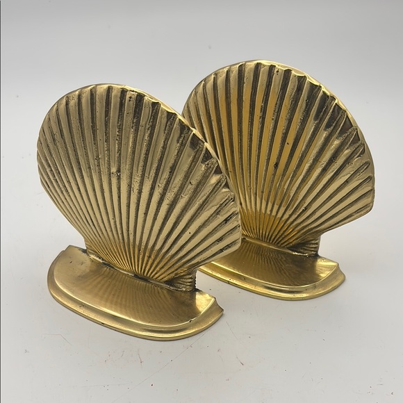VTG Brass Seashell/Clamshell Bookends - Picture 1 of 9